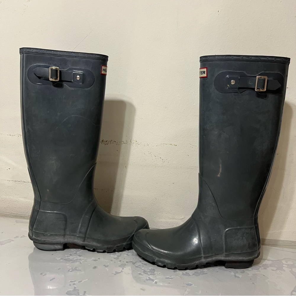 Hunter Glossy Black Rain Boots